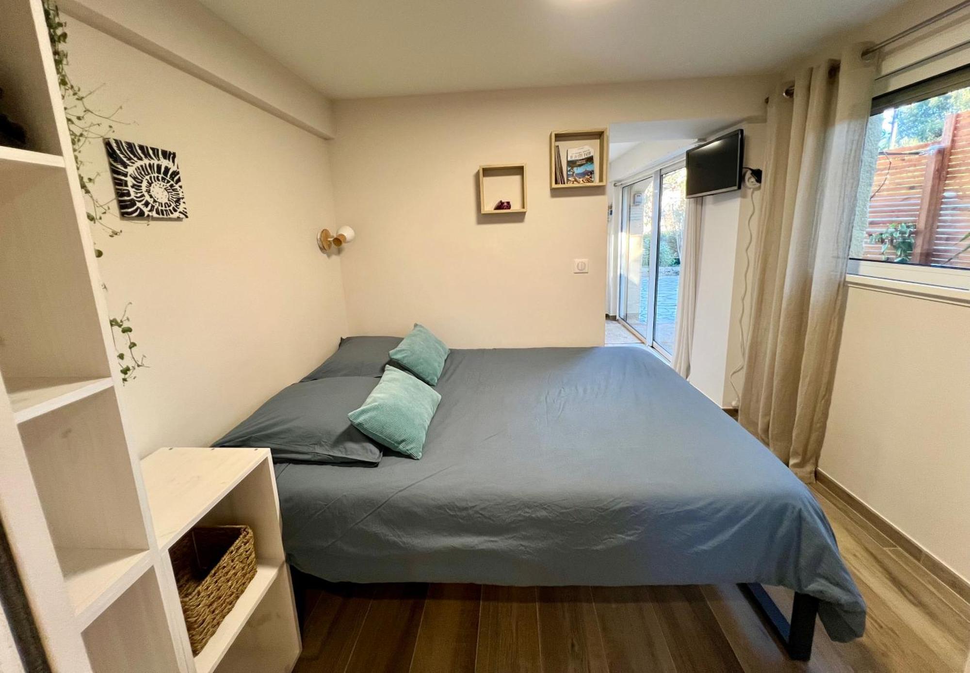 Studio With Private Car Park And Air Con Valbonne Zewnętrze zdjęcie