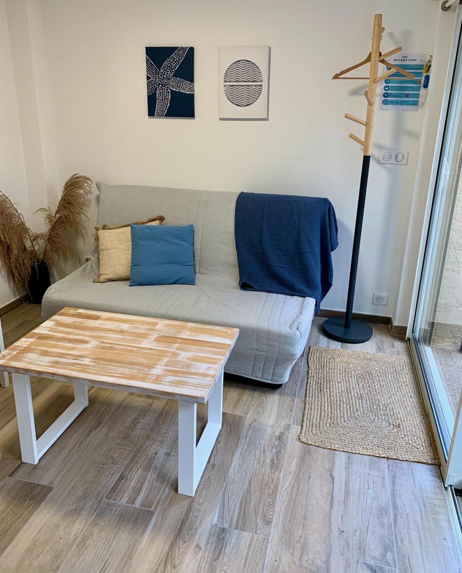 Studio With Private Car Park And Air Con Valbonne Zewnętrze zdjęcie